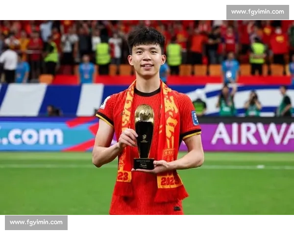 国足新名单平均 25.4 岁:青春风暴来袭,18 岁王钰栋领衔三人组 国足新名单平均 25.4 岁:青春风暴来袭,18 岁王钰栋领衔三人组