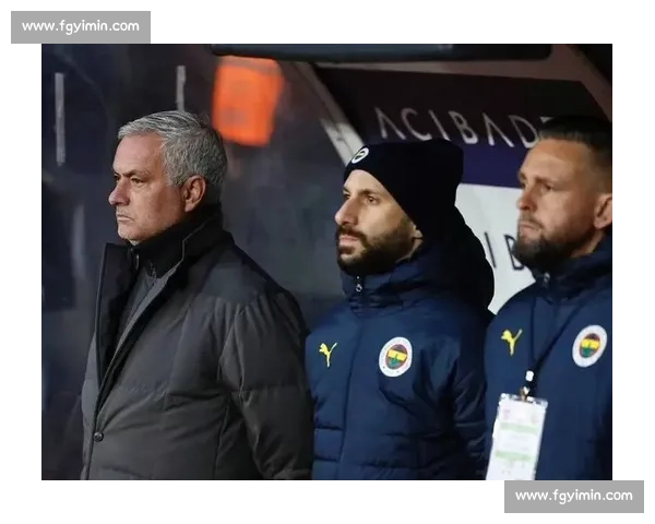 土超黑幕曝光！足协官员密谋报复穆帅，狂人或重返英超豪门