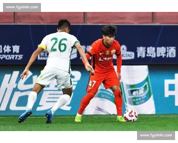 夜游上海恩怨升级!蒯纪闻放话:踢完这场再论出征资格 夜游上海恩怨升级!蒯纪闻放话:踢完这场再论出征资格