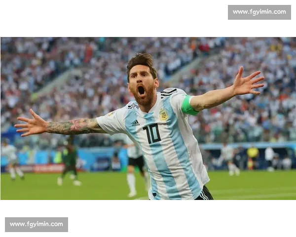 恰尔汗奥卢伤缺世俱杯首战,苏契奇替补登场完成国米首秀 恰尔汗奥卢伤缺世俱杯首战,苏契奇替补登场完成国米首秀